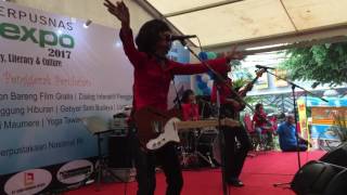 TKoes Band live Perpusnas Expo 2017 Jakarta 17 Mei 2017 [upl. by Aicatsue]