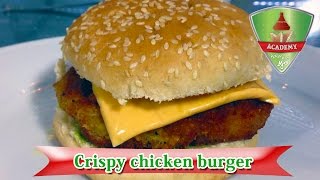 Recept Crispy Chicken Burgers  Koken met Mo Academy [upl. by Eatnahc347]