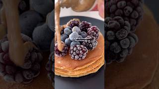 Let’s make protein pancakes 🥞 💕 trending proteinpancakes healthybreakfast healthyfood [upl. by Attenna]