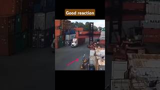 Good reaction 🙃 truck lkw camion lorry bigrig work job safety hgv shorts [upl. by Etnaled]