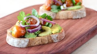 Receta de bruschettas de palta y tomate cherry  Alicante Sabores Naturales [upl. by Aenyl]