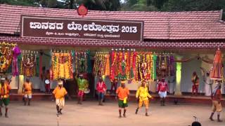 Pooja Kunitha ಪೂಜಾ ಕುಣಿತ   ritualistic folk dance of Karnataka [upl. by Roselia]