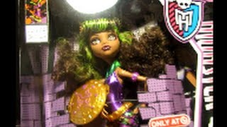 Monster High Power Ghouls Wonder Wolf doll review [upl. by Corbin694]