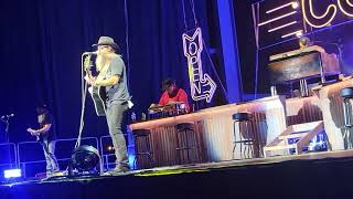 Cody Jinks  quotThunderheadquot St Louis Music Park Maryland Heights MO 8124 [upl. by Anam17]