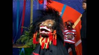 Barongan Singo SadhewoSDN 1 NGUMBUL dalam acara pelepasan siswai Tapel 20142015 [upl. by Areehs]