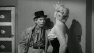 Love Happy  Marx Brothers clip of Harpo getting the whammy [upl. by Droflim]