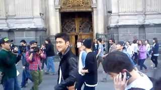 Siwon Eunhyuk Kyuhyun y RyeowookPlaza de Armas Chile 24042013 [upl. by Acinad720]