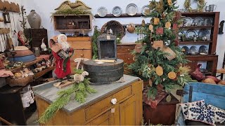 Antiques amp Folk Art Show  Arnett Santas  Earlier Times  Remembering Christmas Past  Decorating [upl. by Ennairb]