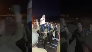 Yaakov Shwekey singing for the israel troops israel [upl. by Lorn]