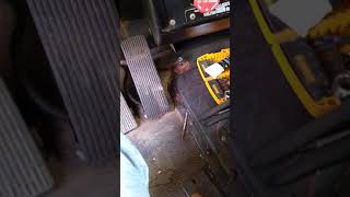 peterbilt dash quit working fuse location [upl. by Jacenta197]