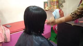 Baby cutting ✂️ baby girl hair cutting ✂️ baby hair cut krne ka asan trika baby hair cut kese kre [upl. by Etnomal]