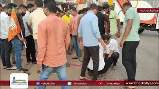 BJP workers burst firecrackers at Shamshuddin Circle  celebrate victory in Bhatkal [upl. by Oigolue]