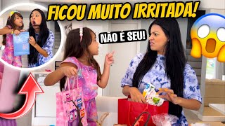 ABRINDO OS NOSSOS PRESENTES A VALENTINA SE IRRITOU olha isso 😱 [upl. by Bostow]