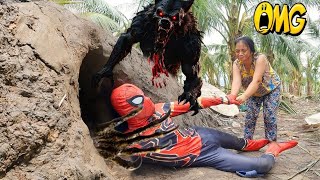 Spiderman Squad Hunters Great war the fierce wolf Monster super hero save the poor girl [upl. by Euphemie153]