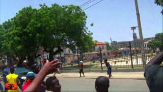 Faure Gnassingbé passe en force sous les huées des manifestants du FRAC à Lomé 26 Mars 2011 [upl. by Lledor13]