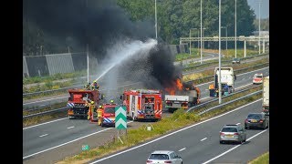 Vrachtwagen in brand op A15 bij Gorinchem [upl. by Razatlab]