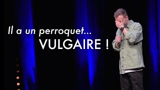 Il a un perroquet VULGAIRE  🤣 [upl. by Almap]