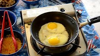 How to Cook Sunny Side Up and Over Easy Eggs  How To Fry Eggs [upl. by Lasley]