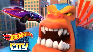 Hot Wheels City is UNDER ATTACK 🦍🦂  Hot Wheels [upl. by Dagall]