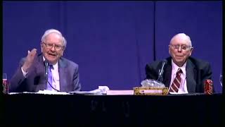 Warren Buffett and Charlie Munger Maximizing Calendar Year Earnings Vs the Long Term View [upl. by Anirtep]