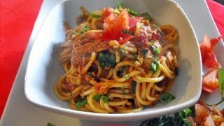 spaghetti con ragù di alici ricetta facile pesce azzurro [upl. by Auberta]