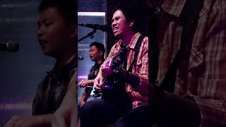 Eraserheads — Torpedo cover by Marco Caridad with Carlo Paat Reyes at The Other Office [upl. by Lach]