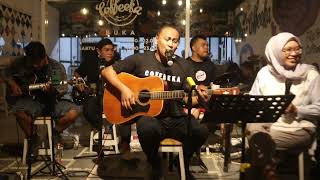 KARMA LIVE COVER CAFEEKA KARANGAMPEL [upl. by Matusow649]