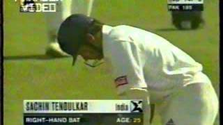 Shoaib Akhtar  Consequtive Yorkers to Dravid amp Sachin [upl. by Assele]