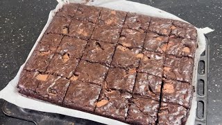 ഞാൻ sale ചെയ്യുന്ന ബട്ടർ ഇല്ലാത്ത Brownie nouraskitchenmagic nobutterbrownie brownierecip [upl. by Pease516]