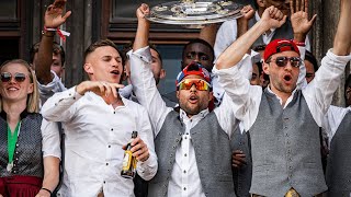 Die DoppelMeisterfeier des FC Bayern auf dem Marienplatz 🏆 🔴⚪ [upl. by Bardo]