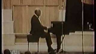 Sviatoslav Richter plays Beethoven  Sonata no32 in C minor op111 13 [upl. by Keever]