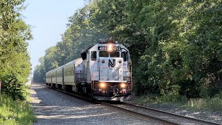 New Jersey Transit Atlantic City Line Train 4630 to 30th StPhiladelphia Passing Elwood Rd Crossing [upl. by Buchbinder]