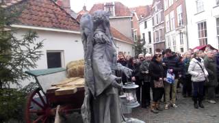 kerstmarkt deventer levende standbeelden komen tot leven [upl. by Skell]