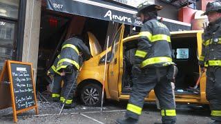 CAR PLOWS INTO RESTAURANT Major FDNY Response To Taxi Crash into Building Pedestrians injured [upl. by Norok]