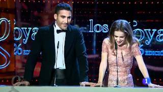 Silvia Abascal muy emocionada presenta los Goya al mejor actor de reparto [upl. by Gearhart641]