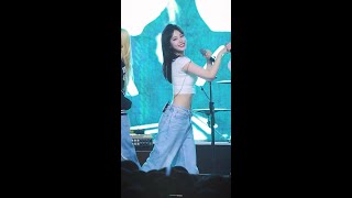 조아 ZOA Weeekly 위클리  Hello  After School 4K 세로 직캠 240521 서울시립대 축제 [upl. by Konopka]