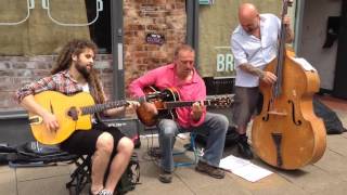 Manor Manouche busking in Canterbury [upl. by Anilahs]