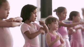 Ballet Infantil  Prof Juliana Nobre  Amantéa Centro de Música e Dança [upl. by Faustina]