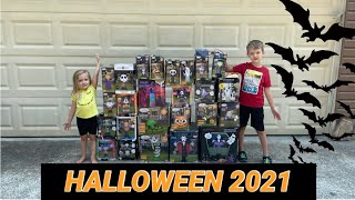 SETTING UP HALLOWEEN INFLATABLES 2021 [upl. by Powell]