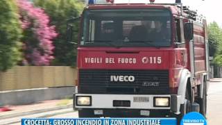 Grosso incendio in zona industriale a Crocetta del Montello [upl. by Margarette919]