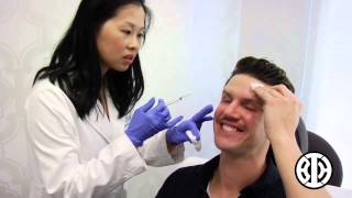 Botox to treat crows feet and frown lines [upl. by Akihdar236]