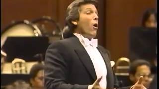 Thomas Hampson  Pierrots Tanzlied 06  16 [upl. by Elenahc]