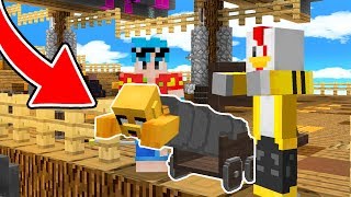 ¡MIKECRACK SE ESCONDE EN EL BARCO PIRATA 😂☠️ LOS COMPAS SON PIRATAS EN MINECRAFT [upl. by Lyrret]