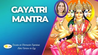 GAYATRI MANTRA POR SATHYA SAI BABA [upl. by Einaoj]