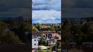 PANELES SOLARES USADOS COMO TOLDOS EN EDIFICIO panelessolares zurich AUTOMOBILE [upl. by Egiarc]