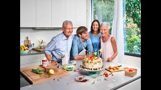 Ein Kuchen zur Feier des Tages  Backen schenkt Freude mit Betty Bossi [upl. by Aminta]