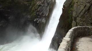 Cascada el Pialon del diablo  Baños Ecuador [upl. by Dumas]