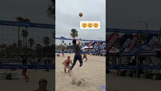 WHAT A PLAY🔥🤯🏐 beachvolleyball volleyball volleyballworld volleyballplayer spike defense [upl. by Sura]