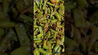 बरबटी की सब्जी  Barbati Chawli ki sabji chawli recipe food ytshorts [upl. by Anibor]