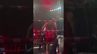 🦅🇦🇱 Alban Bërmeta fiton në debutimin në Londër🥊 🇦🇱 [upl. by Nadabb]